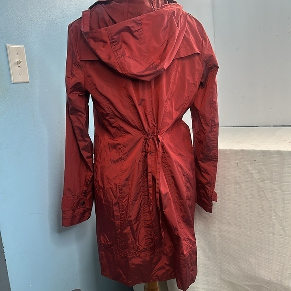 Cole Haan Womens Back Bow Packable Hooded Rain Jacket - Picture 3 of 8